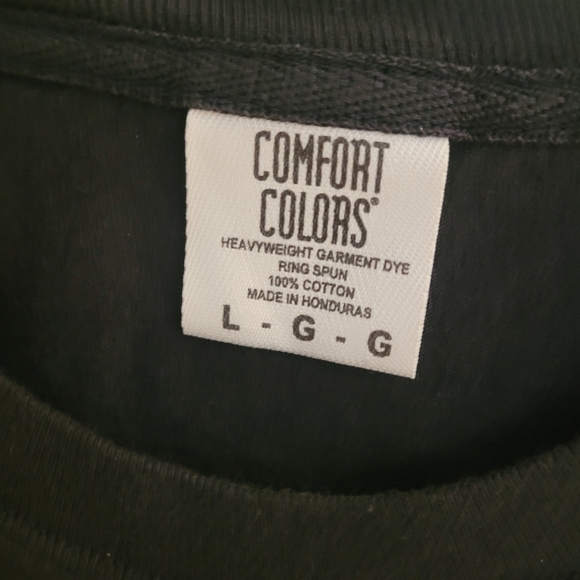 3Saints Graphic T-Shirt NWOT - Picture 4 of 4